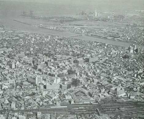 大分市街地と新産都工場群