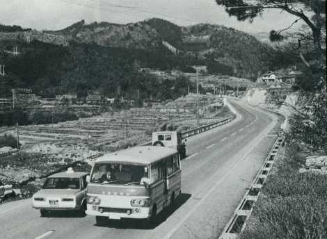 国道210号線、大分湯布院間