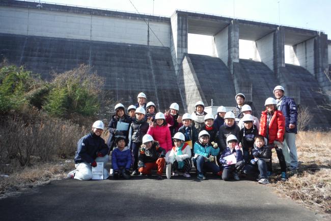 稲葉ダム見学会1