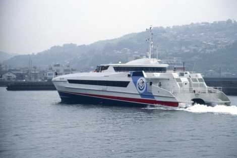 「超高速船スピーダー就航」　－大分～伊予間が１時間45分に－