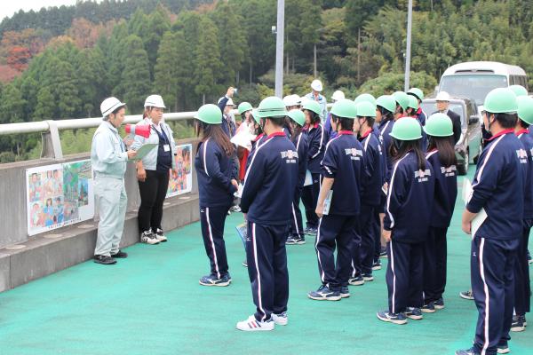 竹田南高校稲葉ダム見学１