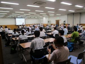 鶴崎地区の説明会の様子