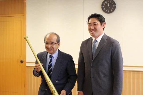 知事×内川氏