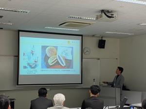 講演（どらやき㊉みならい 代表　岩根 豊明 氏 ）