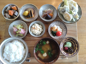 おすそわけ野菜のレストラン松原