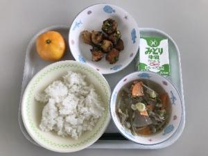給食画像07国東