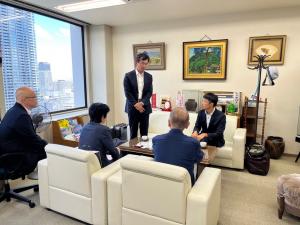 校長先生ご挨拶写真