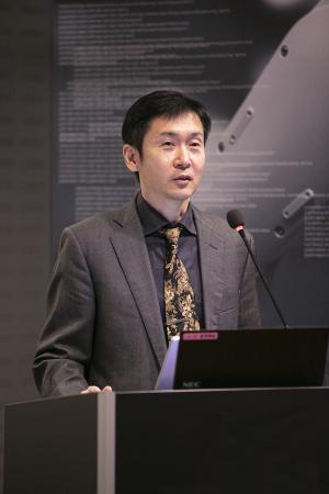 久池井教授写真