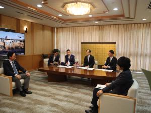 協議の様子
